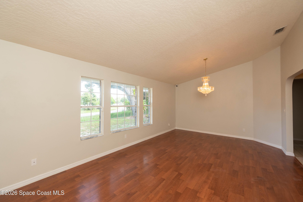 1236 Buffing Circle Se - Photo 27