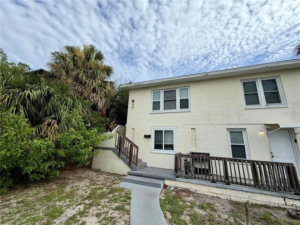 827 Paris Avenue S - Photo 0