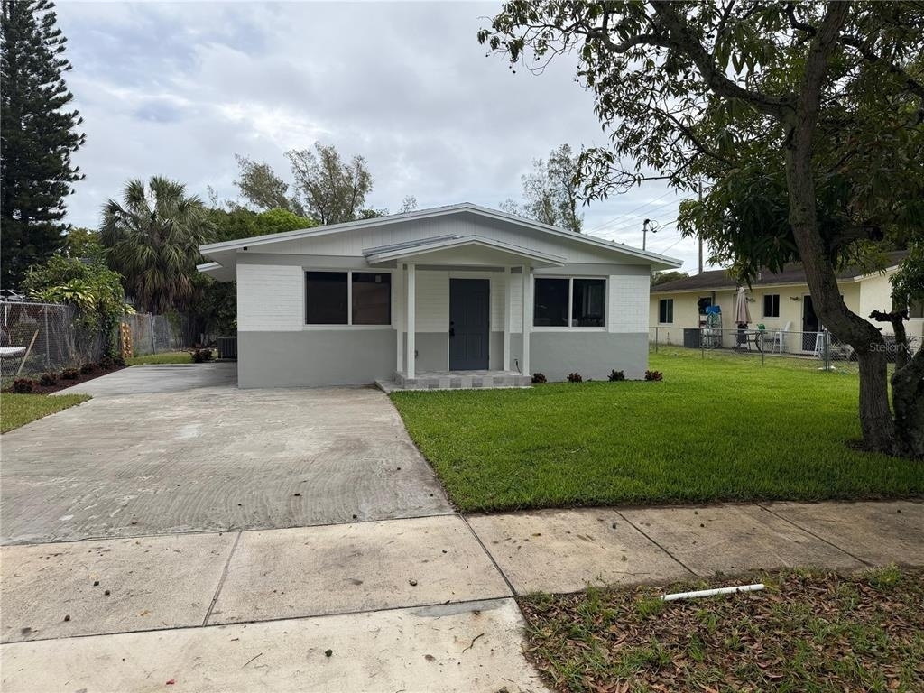 836 Sw 2nd Terrace - Photo 1