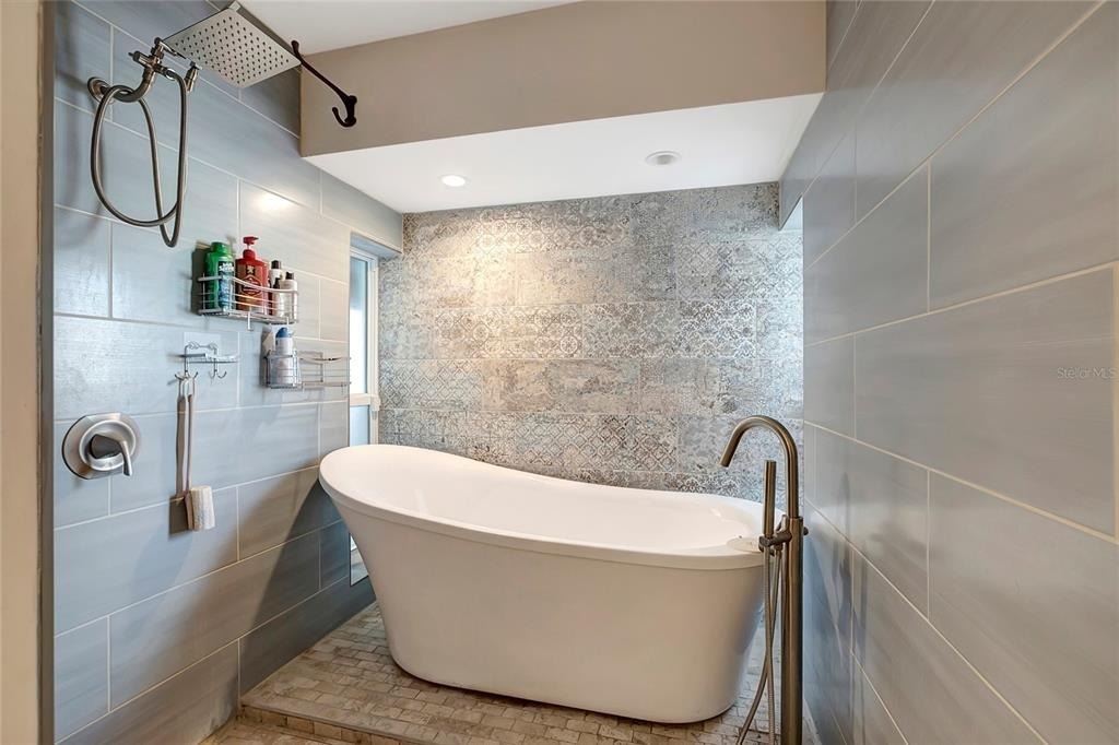 809 Jacaranda Drive - Photo 11