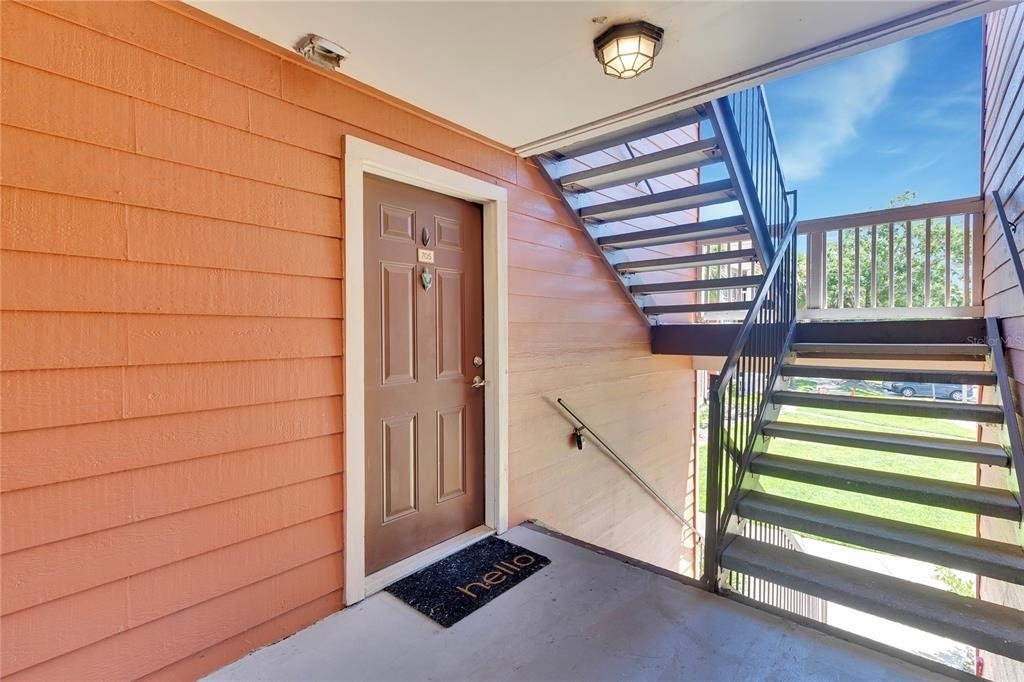 10200 Gandy Boulevard N - Photo 2