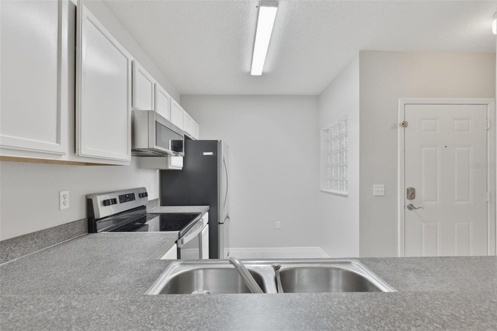 6437 Cypressdale Drive - Photo 16