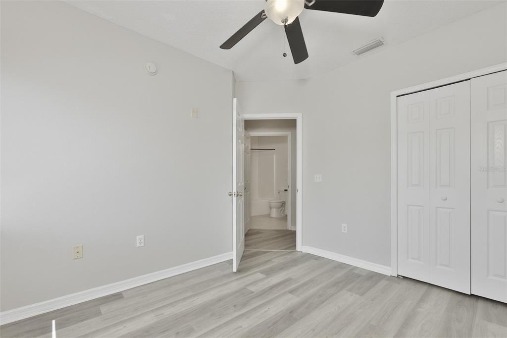 6437 Cypressdale Drive - Photo 15