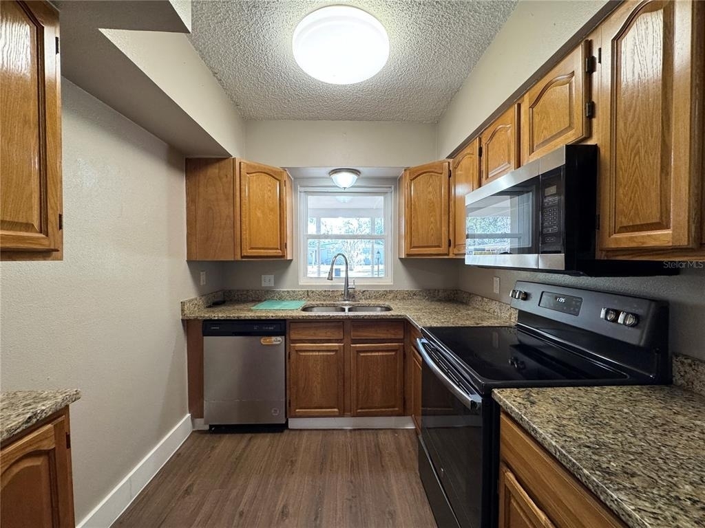 310 Longwood Drive - Photo 9