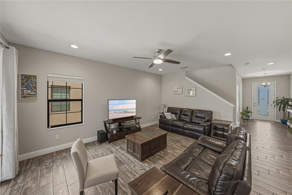 14633 Red Castle Avenue - Photo 14