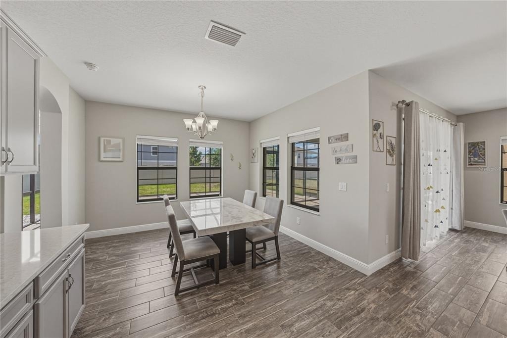 14633 Red Castle Avenue - Photo 24