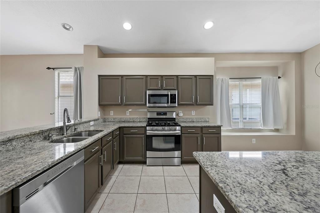 13804 Sigler Street - Photo 9
