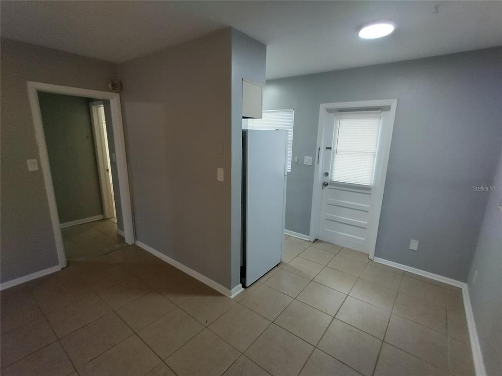 419 Pineapple Street - Photo 3