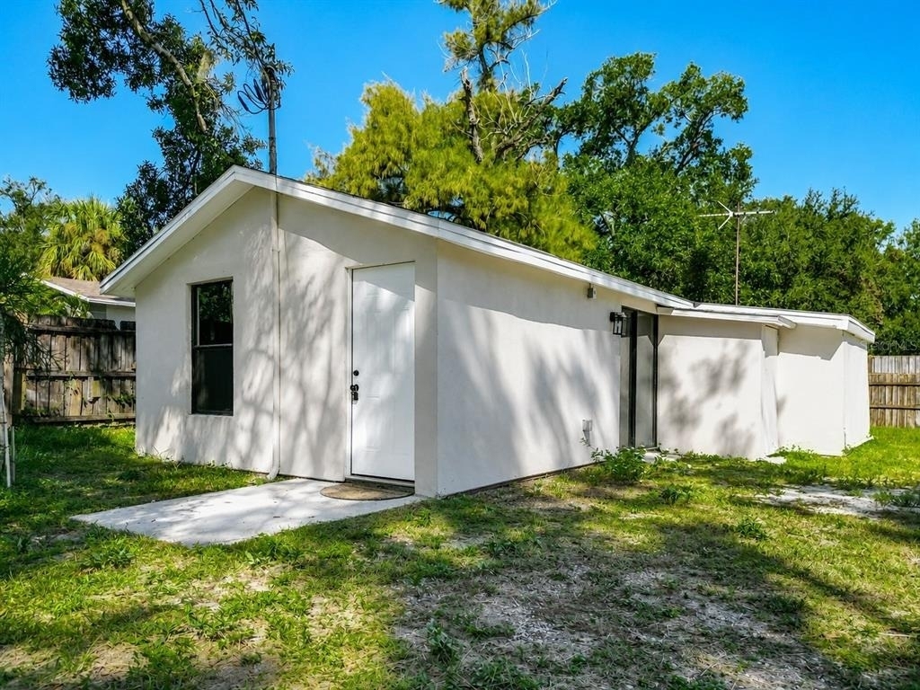 6920 Delano Avenue - Photo 1