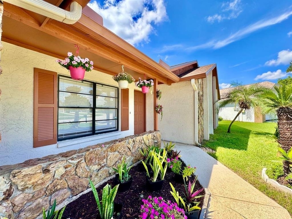 1603 Southcrest Court - Photo 2