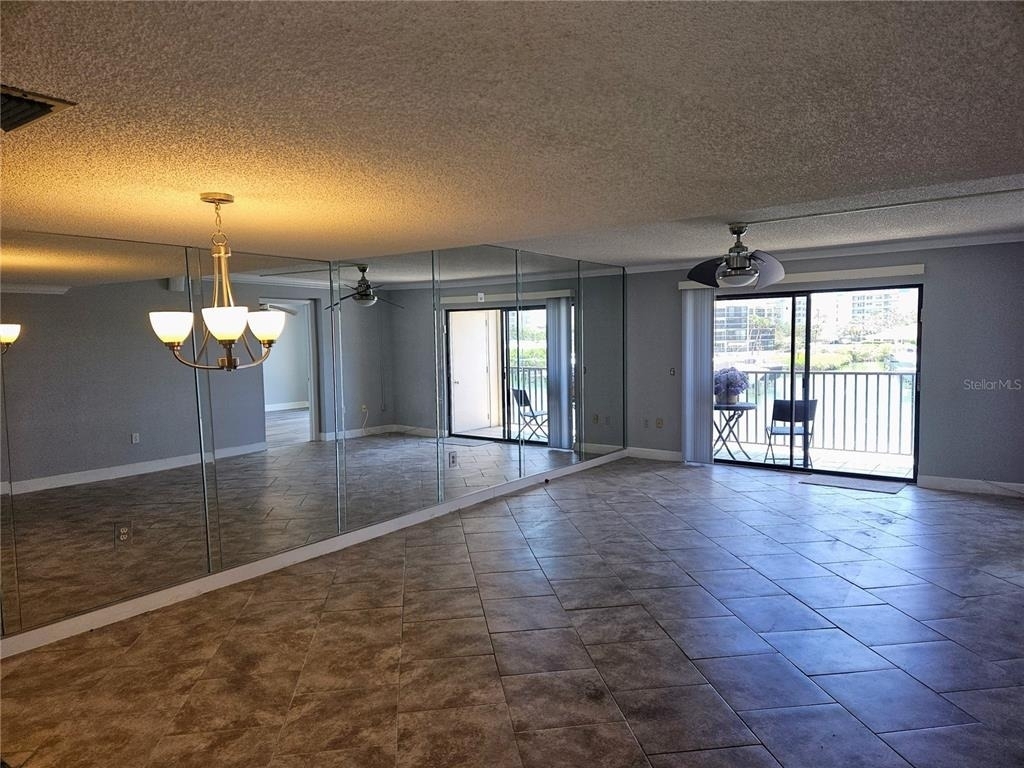 7600 Sun Island Drive S - Photo 4
