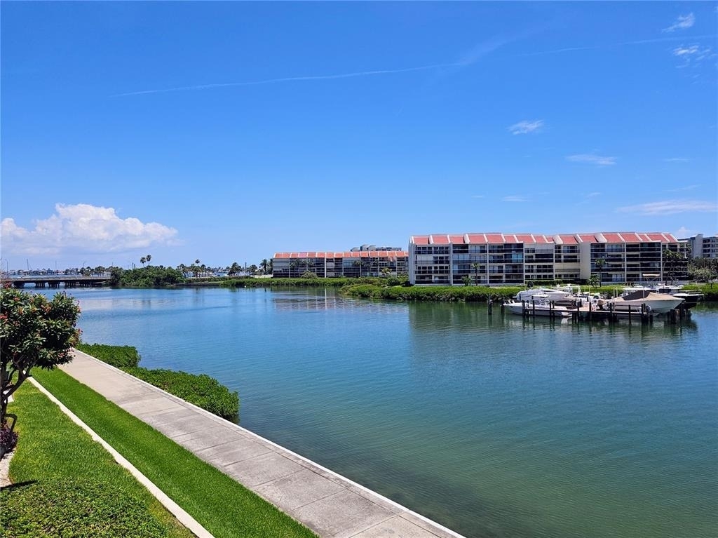 7600 Sun Island Drive S - Photo 31