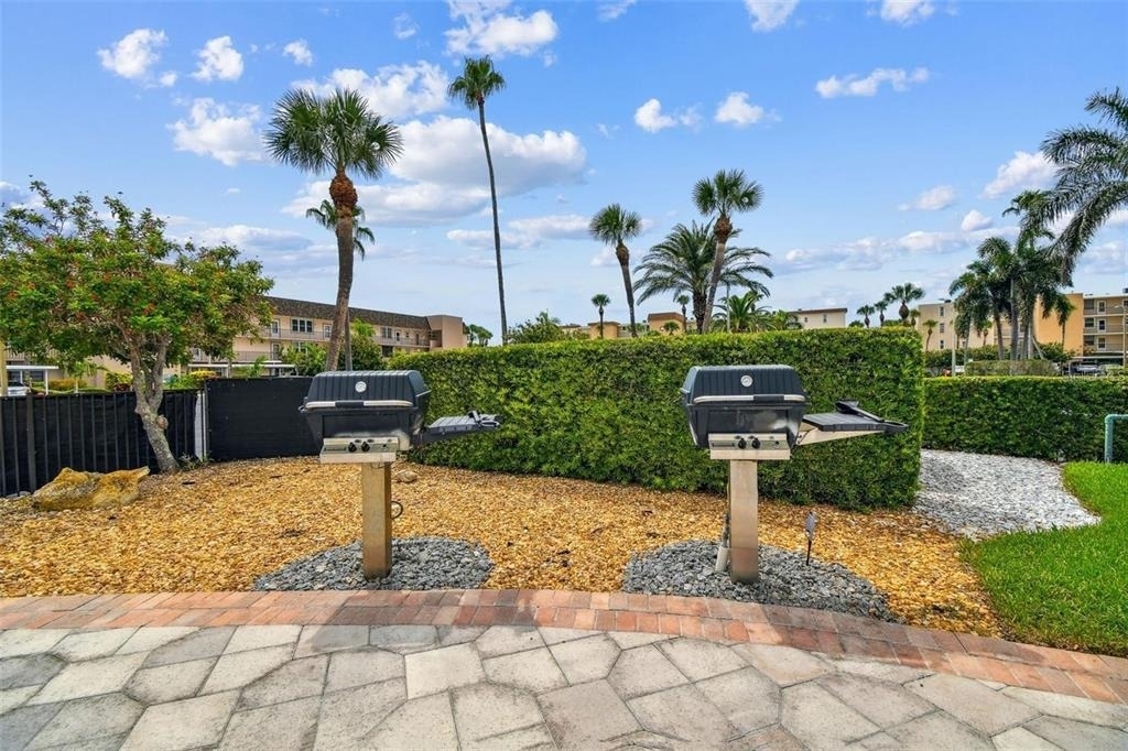 7600 Sun Island Drive S - Photo 40