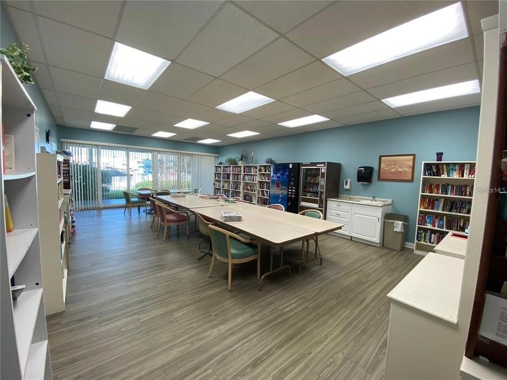 7600 Sun Island Drive S - Photo 46