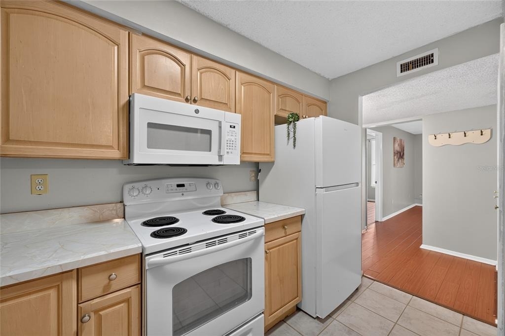 510 Orange Drive - Photo 10