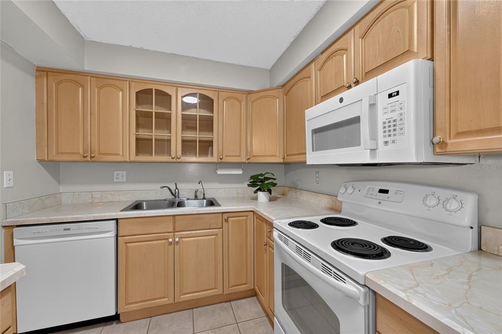 510 Orange Drive - Photo 9