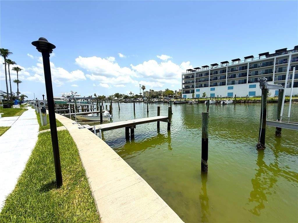 201 Medallion Boulevard - Photo 20