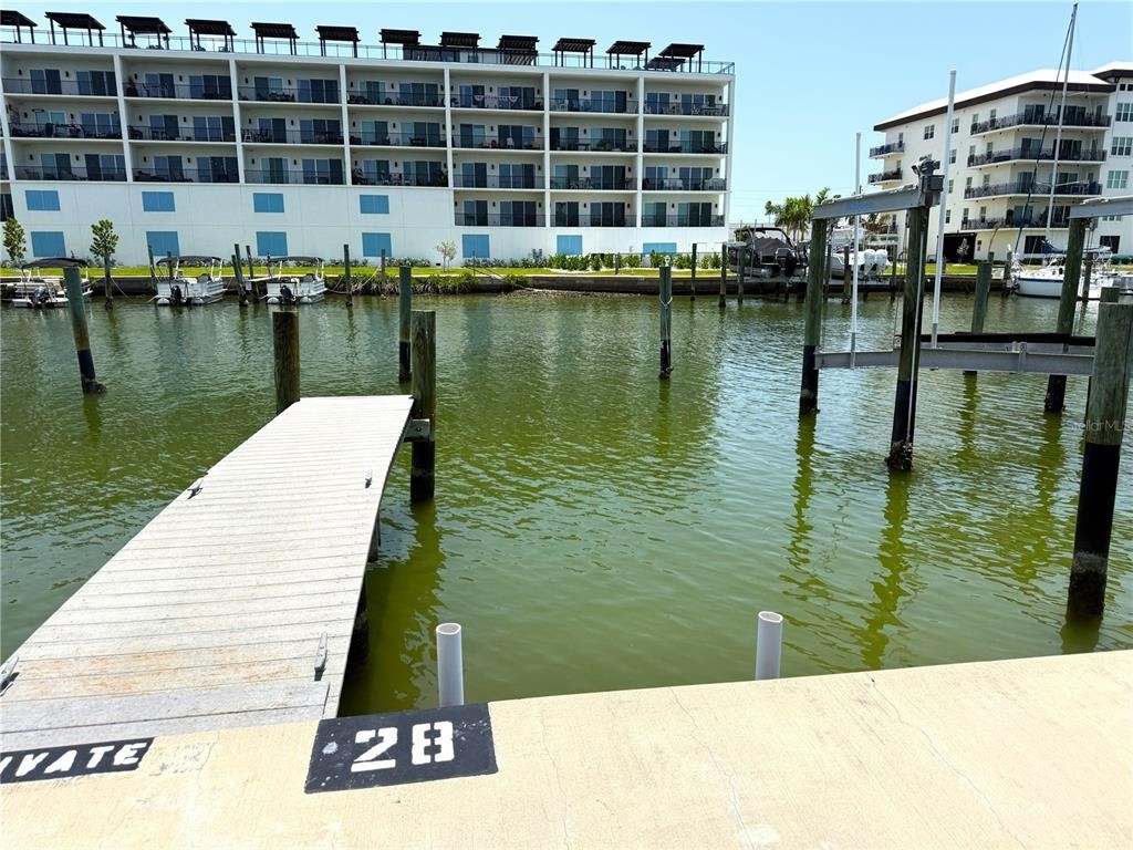 201 Medallion Boulevard - Photo 15