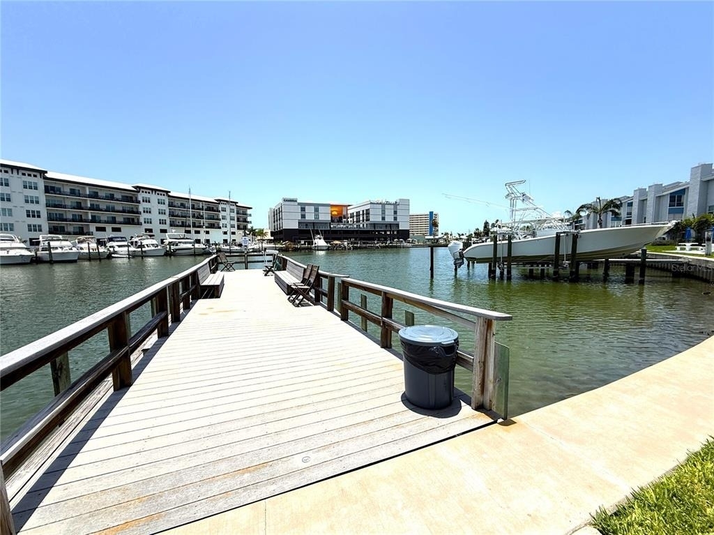 201 Medallion Boulevard - Photo 18