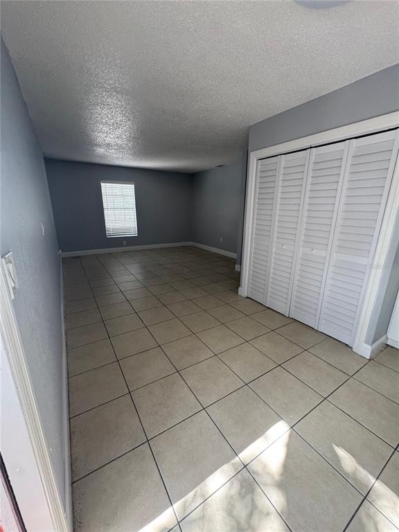 5708 N Lincoln Avenue - Photo 1