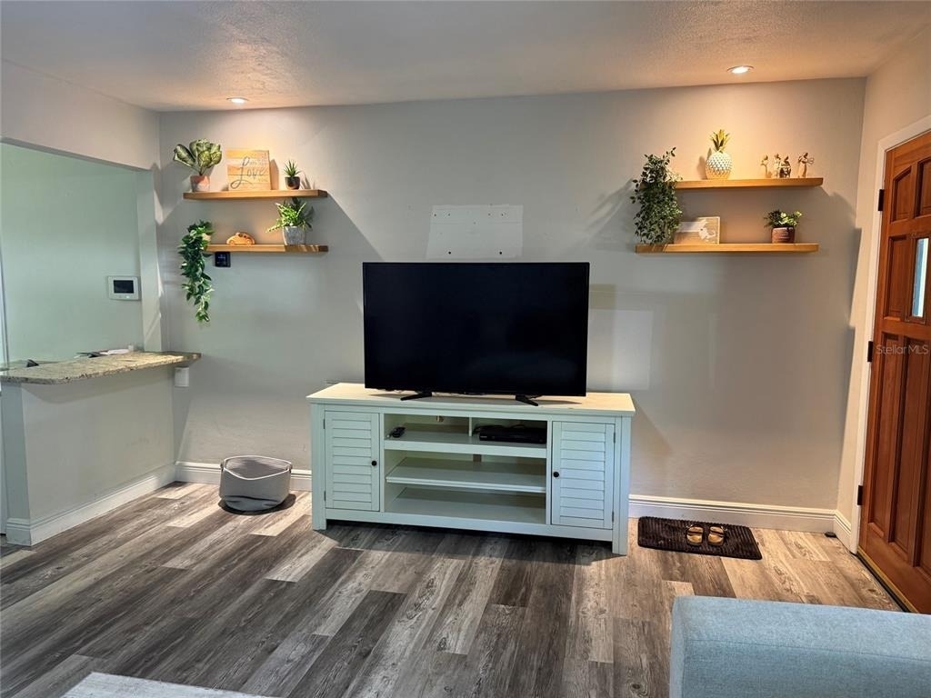 2220 Norman Drive - Photo 3