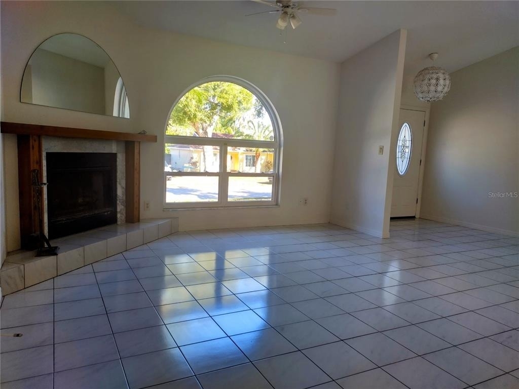 1936 Spanish Oaks Drive S - Photo 2
