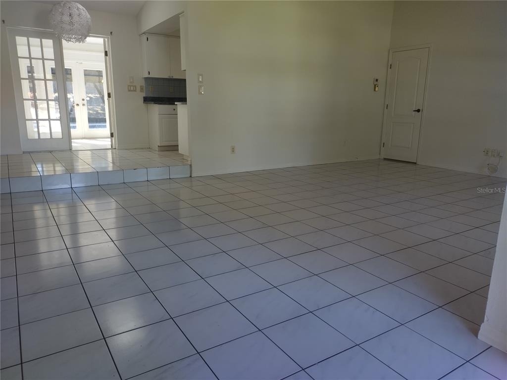 1936 Spanish Oaks Drive S - Photo 4