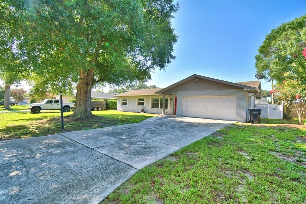 153 Browning Circle - Photo 2