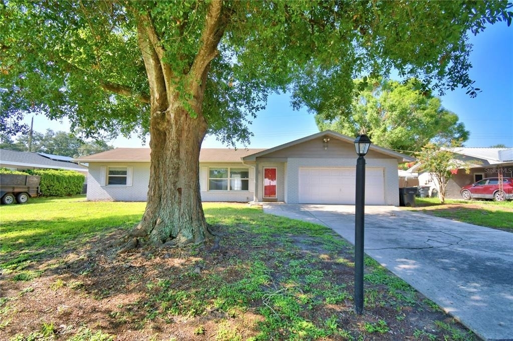 153 Browning Circle - Photo 1