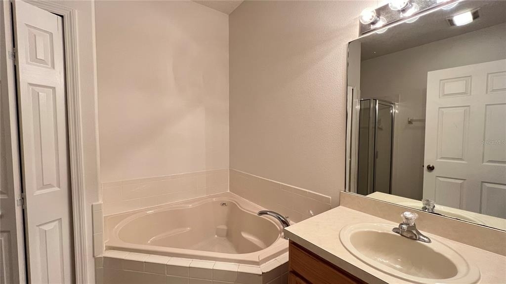 16709 Fresh Meadow Drive - Photo 32