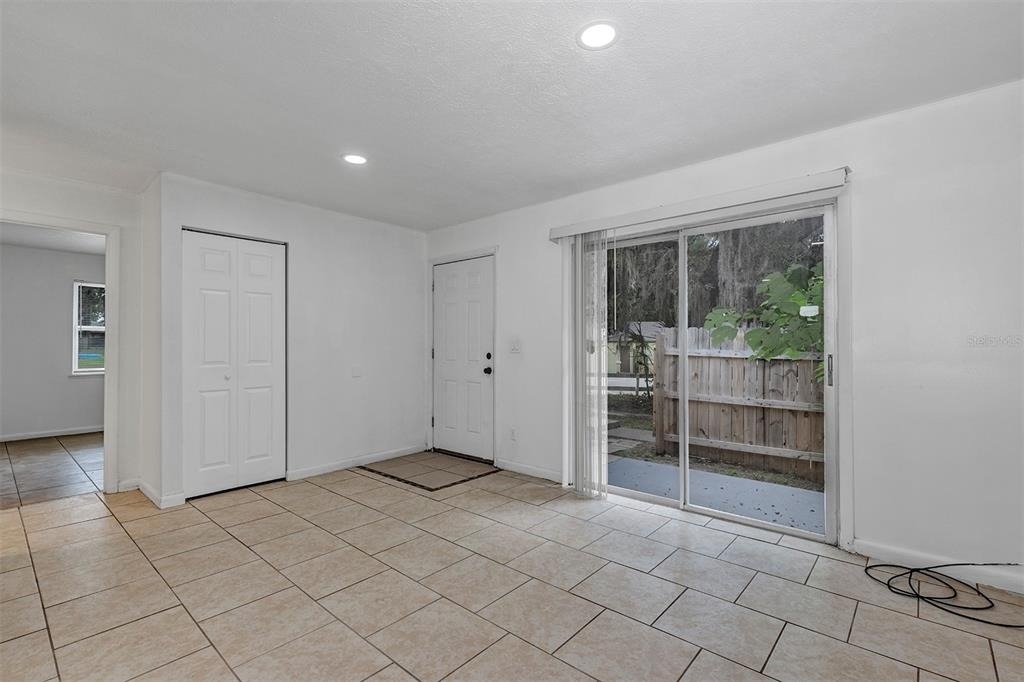 3990 Se 17th Ct - Photo 7