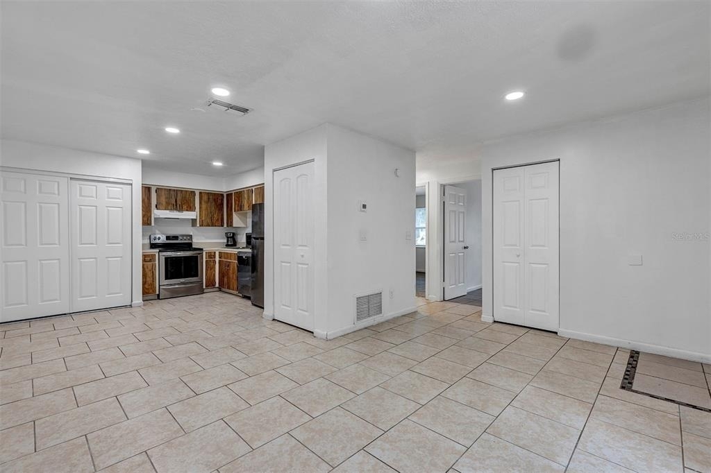 3990 Se 17th Ct - Photo 2
