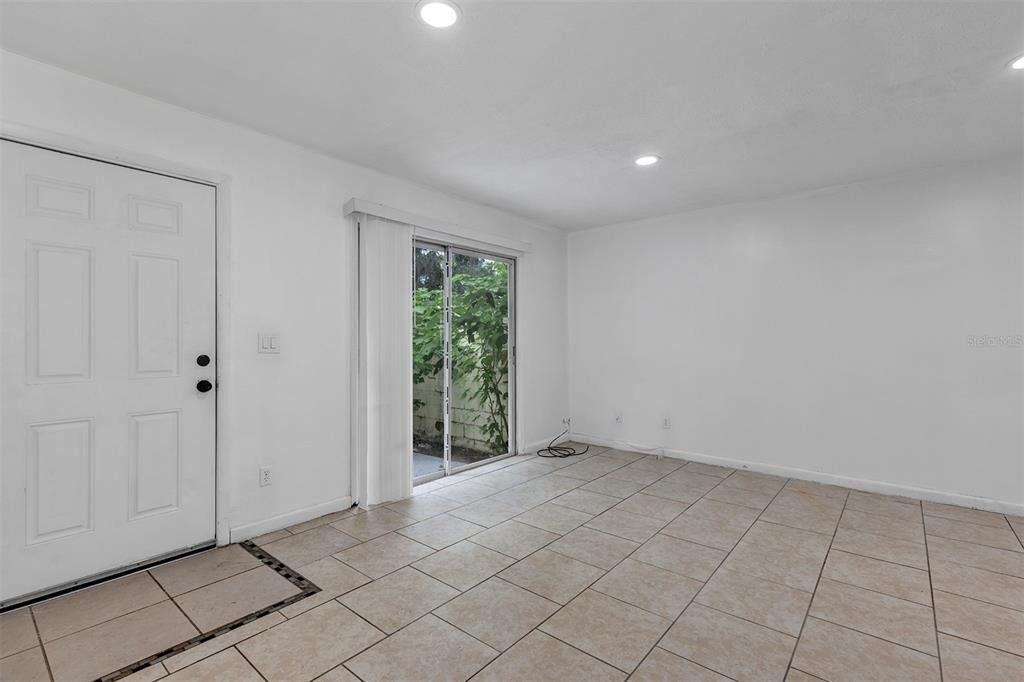 3990 Se 17th Ct - Photo 8