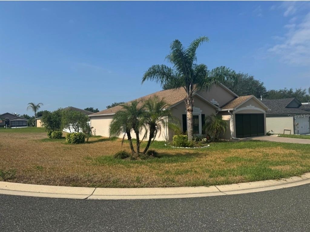 730 Garberia Drive - Photo 2