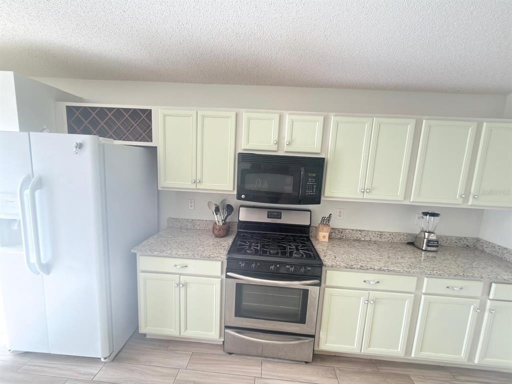 730 Garberia Drive - Photo 11