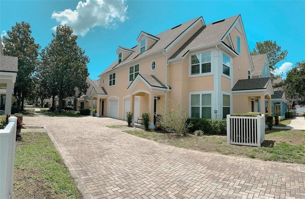 3301 Soho Street - Photo 2