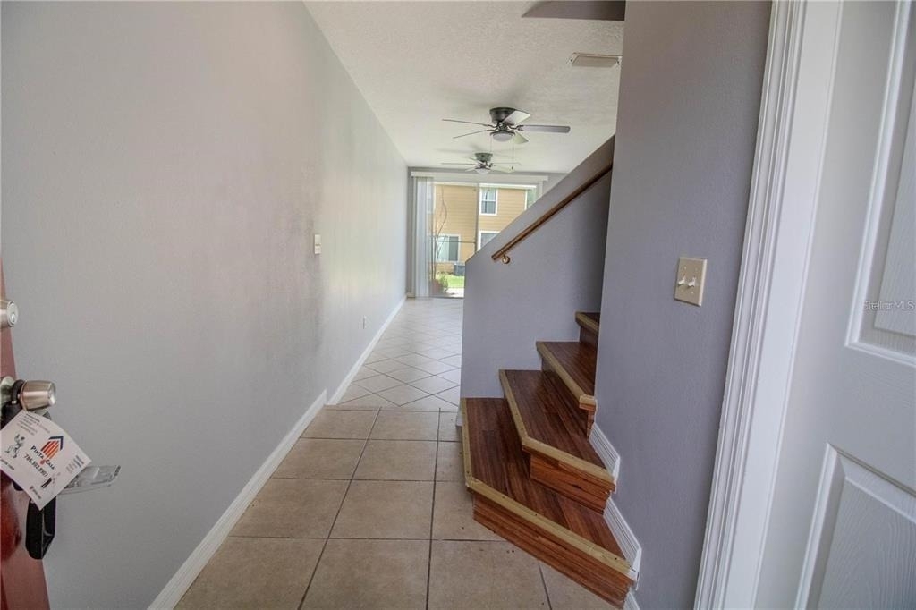 410 Australian Way - Photo 2