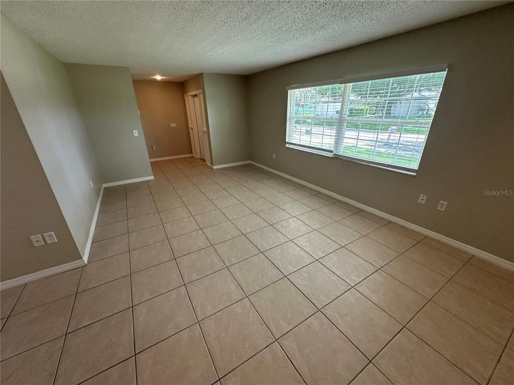 620 Lakespur Lane - Photo 4