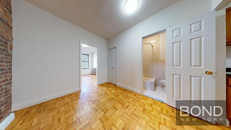 405 West 50th Street #3d - Photo 1