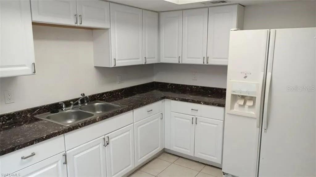 2524 Congress Street - Photo 12