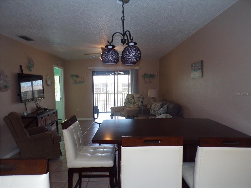 4016 Oakview Drive - Photo 1