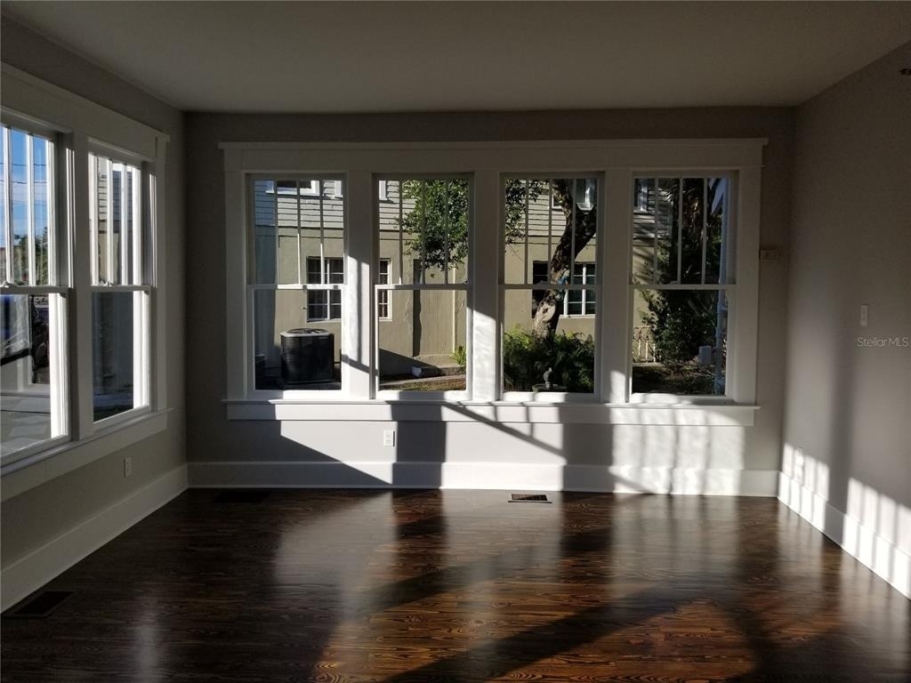 835 7th Avenue S - Photo 2