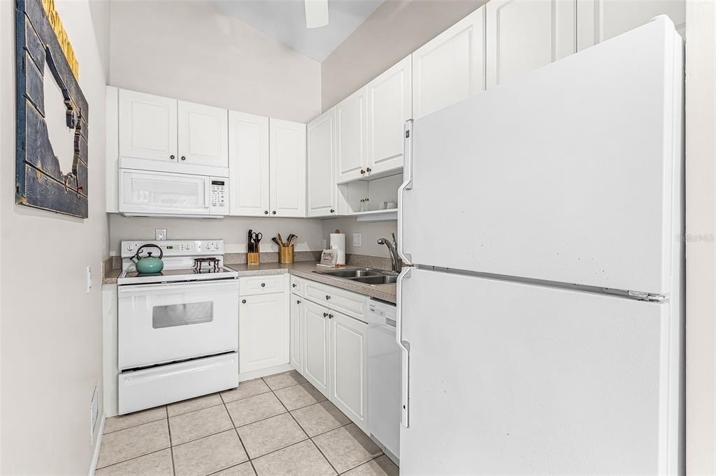 6020 Midnight Pass Road - Photo 8