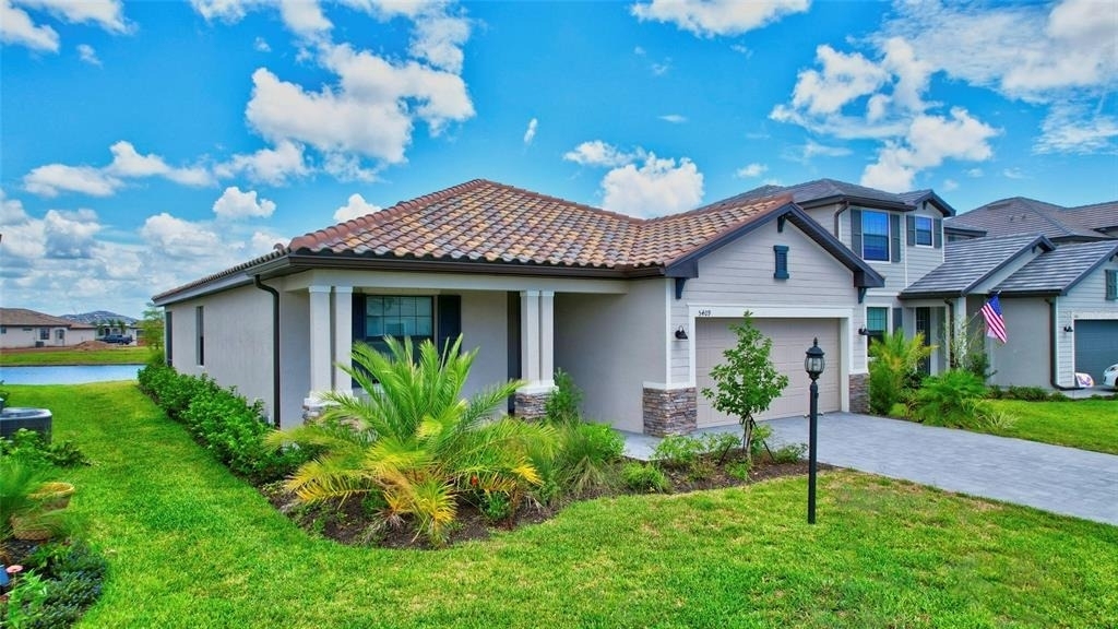 5409 Coral Reef Way - Photo 0