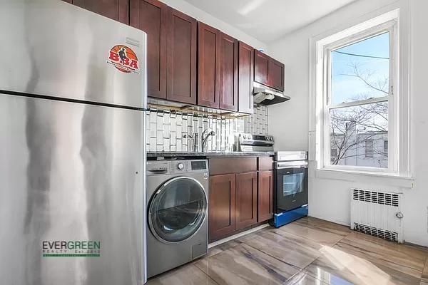 2785 East 15th Street - Photo 0