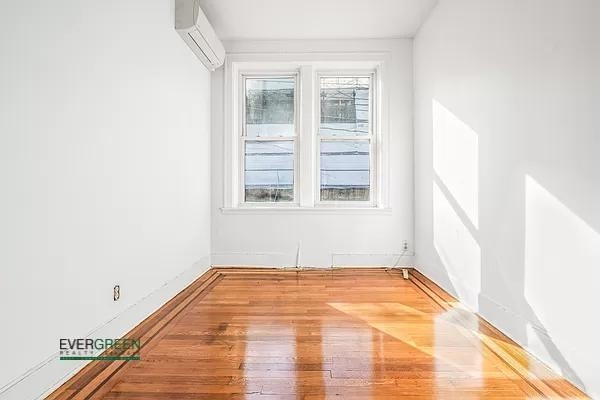 2785 East 15th Street - Photo 4