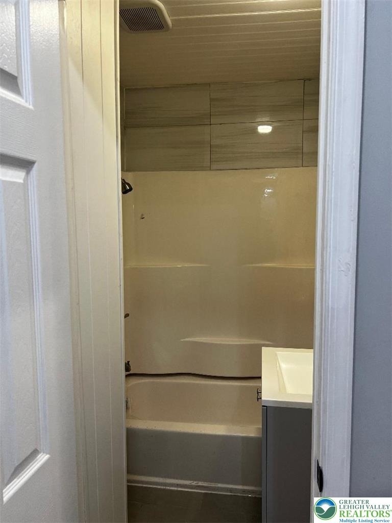 139 N 7th Street - Photo 5