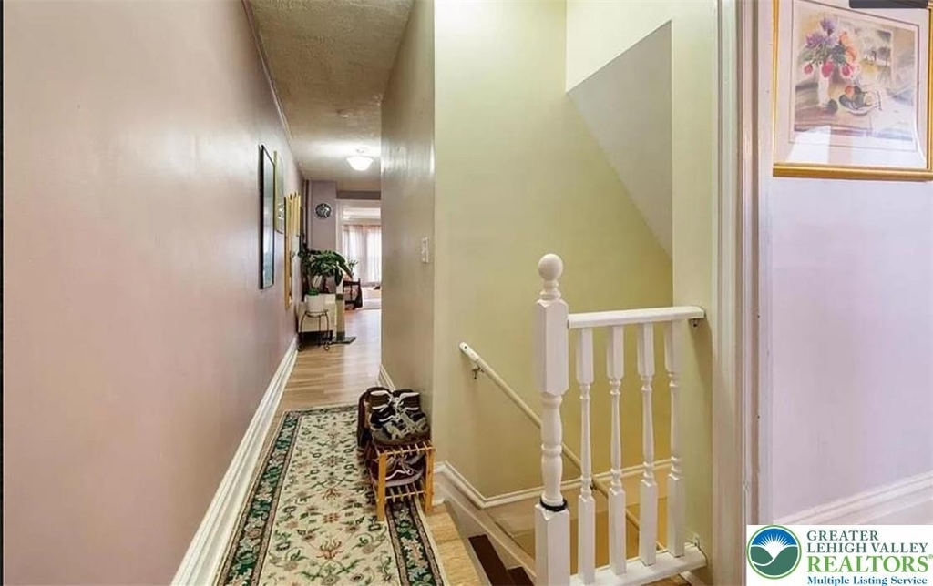 717 W Broad Street - Photo 10
