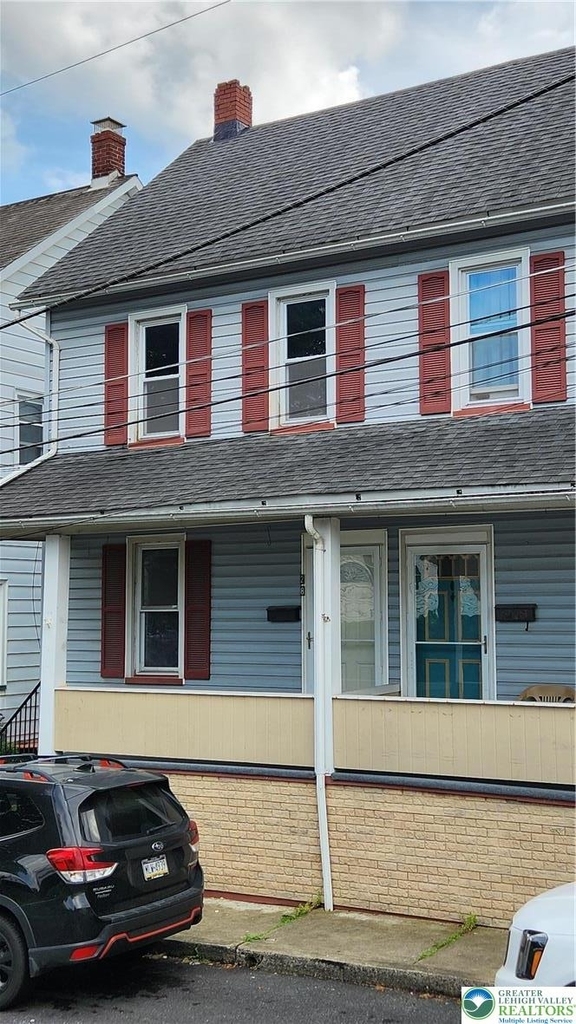 28 E Walnut Street - Photo 1