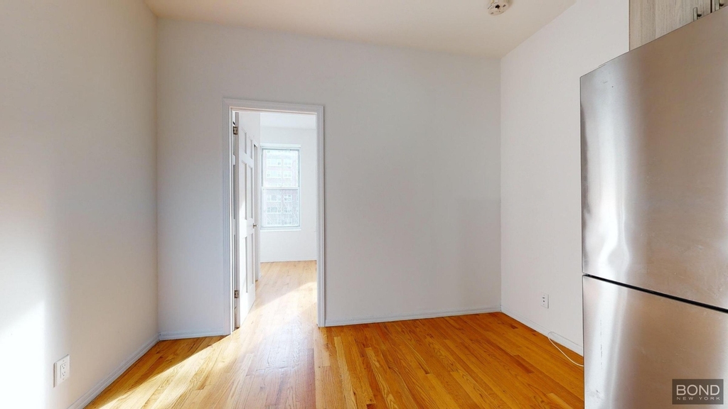 28 King Street - Photo 2